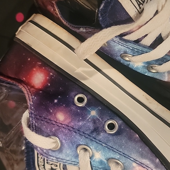 🎓🌐🌐😁MAGIC 😁CONVERSE..2 separate post 1 pair each - Picture 2 of 12